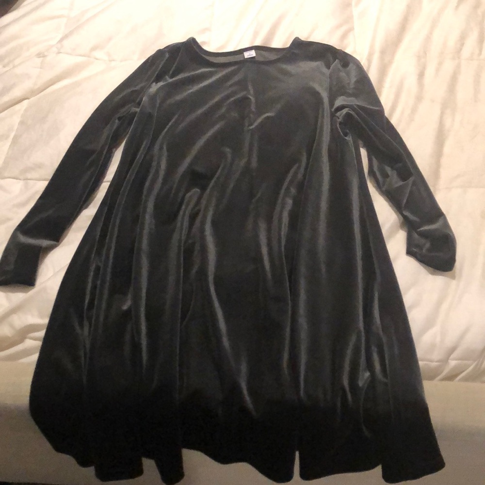 Old navy velvet charcoal shift dress
